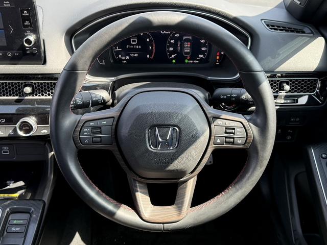 シビック ＥＸ　禁煙車　６速ＭＴ　ＢＯＳＥサウンド　純正９インチナビ　フルセグ　バックカメラ　衝突軽減ブレーキ　ハーフレザー　パワーシート　アダプティブクルーズコントロール　ビルドインＥＴＣ２．０　シートヒーター（18枚目）