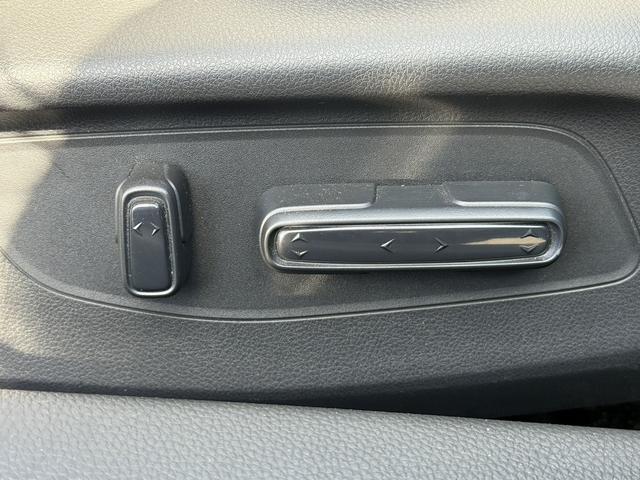 シビック ＥＸ　禁煙車　６速ＭＴ　ＢＯＳＥサウンド　純正９インチナビ　フルセグ　バックカメラ　衝突軽減ブレーキ　ハーフレザー　パワーシート　アダプティブクルーズコントロール　ビルドインＥＴＣ２．０　シートヒーター（55枚目）
