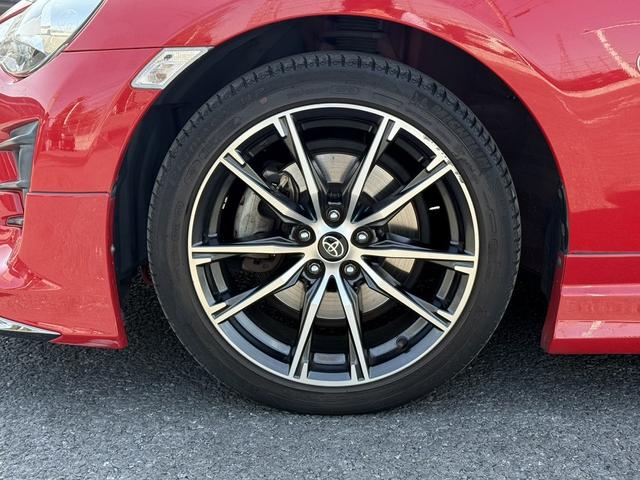 ８６ ＧＴリミテッド　モデリスタフルエアロ　後期型　禁煙車　Ｐａｎａｓｏｎｉｃナビ　フルセグ　バックカメラ　シートヒーター　クルーズコントロール　ハーフレザー　Ｂｌｕｅｔｏｏｔｈ接続　ＥＴＣ　ＬＥＤヘッド　純正１７ＡＷ（29枚目）