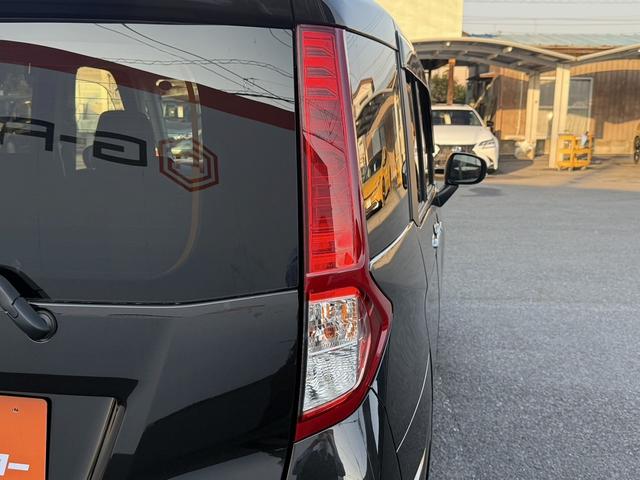 ルーミー Ｇ－Ｔ　禁煙車　ｃａｒｒｏｚｅｒｉａ９インチナビ　両側電動スライドドア　衝突軽減ブレーキ　フルセグ　バックカメラ　クリアランスソナー　ビルトインＥＴＣ　アイドリングストップ　ＬＥＤヘッドライト　スマートキー（12枚目）