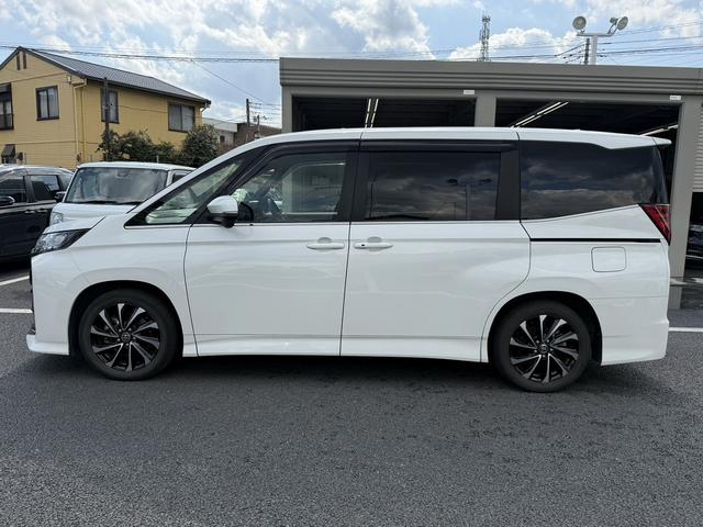 Toyota NOAH S-Z — миниатюра 9