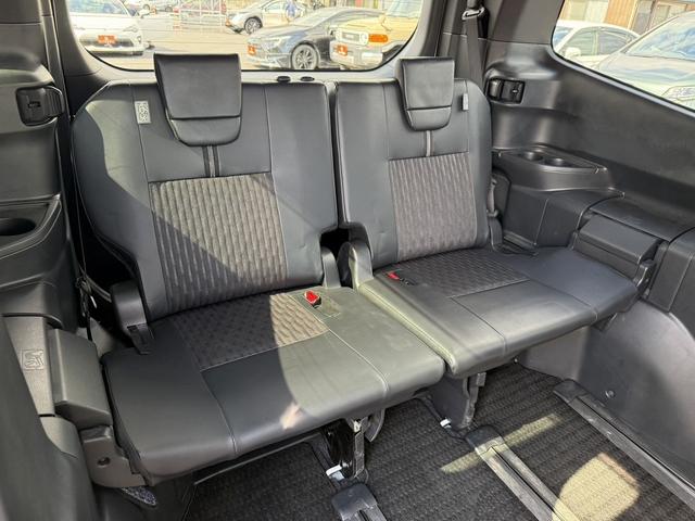 Toyota NOAH S-Z — миниатюра 15