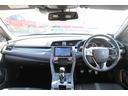 ハッチバック　ホンダセンシング　６ＭＴ　社外ナビ　フルセグ　衝突軽減ブレーキ　レーダークルーズコントロール　シートヒーター　ホンダセンシング　ＬＥＤヘッドライト　フォグライト　ＥＴＣ　純正アルミホイール　スマートキー　電動格納ミラー（17枚目）