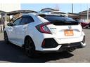 ハッチバック　ホンダセンシング　６ＭＴ　社外ナビ　フルセグ　衝突軽減ブレーキ　レーダークルーズコントロール　シートヒーター　ホンダセンシング　ＬＥＤヘッドライト　フォグライト　ＥＴＣ　純正アルミホイール　スマートキー　電動格納ミラー（23枚目）