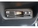 ハッチバック　ホンダセンシング　６ＭＴ　社外ナビ　フルセグ　衝突軽減ブレーキ　レーダークルーズコントロール　シートヒーター　ホンダセンシング　ＬＥＤヘッドライト　フォグライト　ＥＴＣ　純正アルミホイール　スマートキー　電動格納ミラー（55枚目）