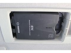 弊社はあいおいニッセイ同和損保代理店です。全営業社員が保険の募集人資格を取得しております。お気軽にご相談ください。 6