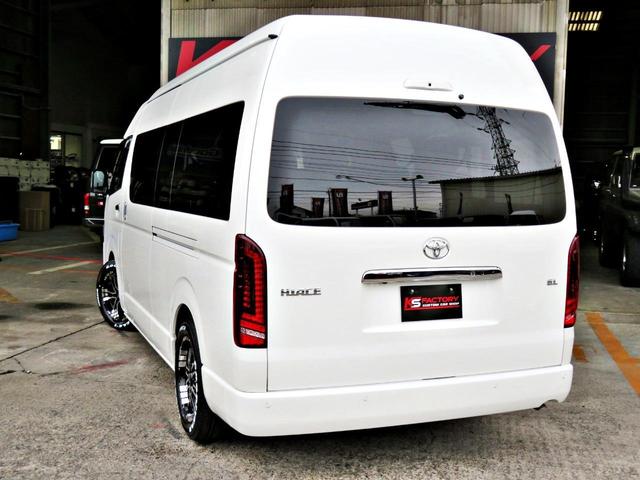 ハイエースコミューター スーパーロングＧＬ　登録済新車／３ナンバー／１０人乗り乗用登録／ワゴンディーゼル／構造変更／メッキグリル・ミラー／１７インチＡＷ／ローダウン／ＬＥＤテールランプ／シートカバー／ＳＤフルセグナビ／ＥＴＣ／バックモニター／／（23枚目）