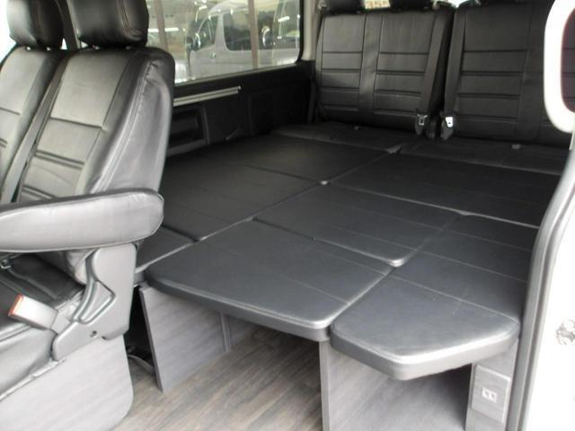 ハイエースワゴン ＧＬ　未登録新車／ＫＳＦサルーン１内装架装／アルパインＢＩＧ－Ｘ１１インチナビ／アルパイン後席モニター／車中泊可能テーブル付きパワースライドドア／ＥＴＣ／ＰＶＭバックカメラ／キャンピングカー仕様フルフラット（38枚目）