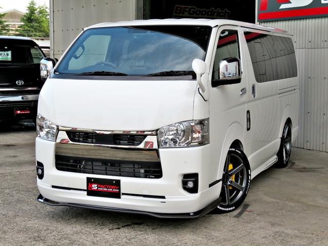 ハイエースバン スーパーGL ダークプライムII 新車未登録/7型/6AT/2800ccディーゼルターボ/415コブラフルエアロ/18インチAW/両側出しマフラーカッター/ワイパーカウル/ルーフスポイラー/イエローキャリパーカバー/フルセグTV/(23枚目)