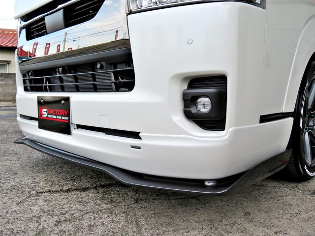 ハイエースバン スーパーGL ダークプライムII 新車未登録/7型/6AT/2800ccディーゼルターボ/415コブラフルエアロ/18インチAW/両側出しマフラーカッター/ワイパーカウル/ルーフスポイラー/イエローキャリパーカバー/フルセグTV/(28枚目)