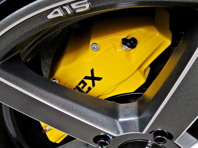 ハイエースバン スーパーGL ダークプライムII 新車未登録/7型/6AT/2800ccディーゼルターボ/415コブラフルエアロ/18インチAW/両側出しマフラーカッター/ワイパーカウル/ルーフスポイラー/イエローキャリパーカバー/フルセグTV/(40枚目)