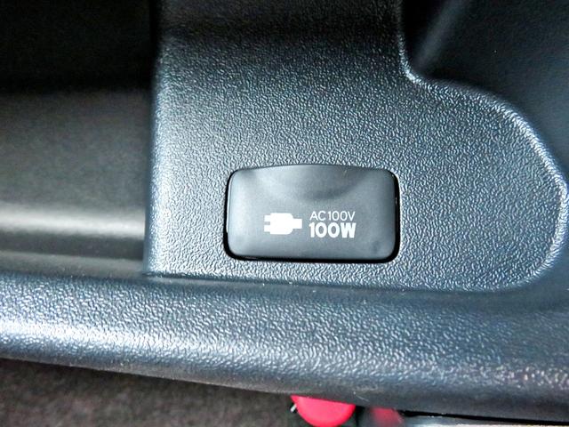 ハイエースバン スーパーGL ダークプライムII 新車未登録/7型/6AT/2800ccディーゼルターボ/415コブラフルエアロ/18インチAW/両側出しマフラーカッター/ワイパーカウル/ルーフスポイラー/イエローキャリパーカバー/フルセグTV/(72枚目)