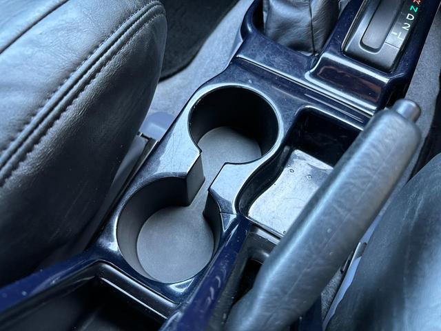 ハイラックスサーフ ＳＳＲ－Ｘ　Ｖセレクション　１８５サーフ　ブラック全塗装済み　クリスタルヘッドライト　ＴＯＹＯＴＡ文字メッシュグリル　グリルガード　ＭＧ　Ｂｅａｓｔホイール　マキシスタイヤ　ガナドールマフラー　新品ブラック＆千鳥柄シートカバー（42枚目）