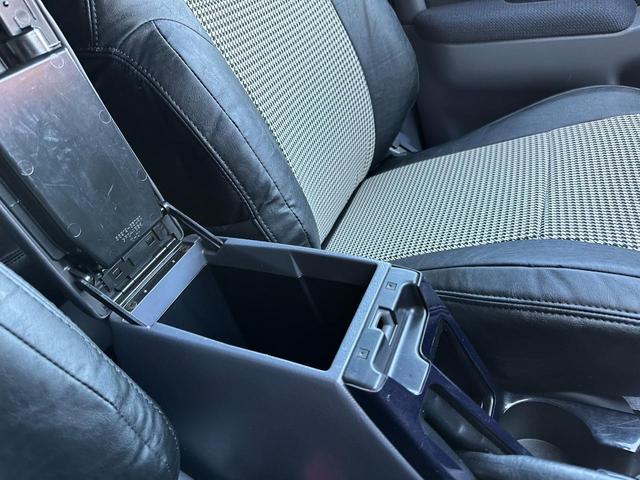ハイラックスサーフ ＳＳＲ－Ｘ　Ｖセレクション　１８５サーフ　ブラック全塗装済み　クリスタルヘッドライト　ＴＯＹＯＴＡ文字メッシュグリル　グリルガード　ＭＧ　Ｂｅａｓｔホイール　マキシスタイヤ　ガナドールマフラー　新品ブラック＆千鳥柄シートカバー（46枚目）