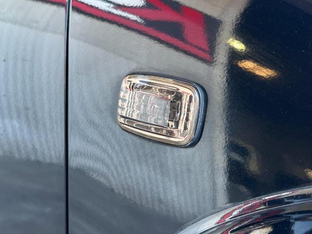 ハイラックスサーフ ＳＳＲ－Ｘ　Ｖセレクション　１８５サーフ　ブラック全塗装済み　クリスタルヘッドライト　ＴＯＹＯＴＡ文字メッシュグリル　グリルガード　ＭＧ　Ｂｅａｓｔホイール　マキシスタイヤ　ガナドールマフラー　新品ブラック＆千鳥柄シートカバー（50枚目）