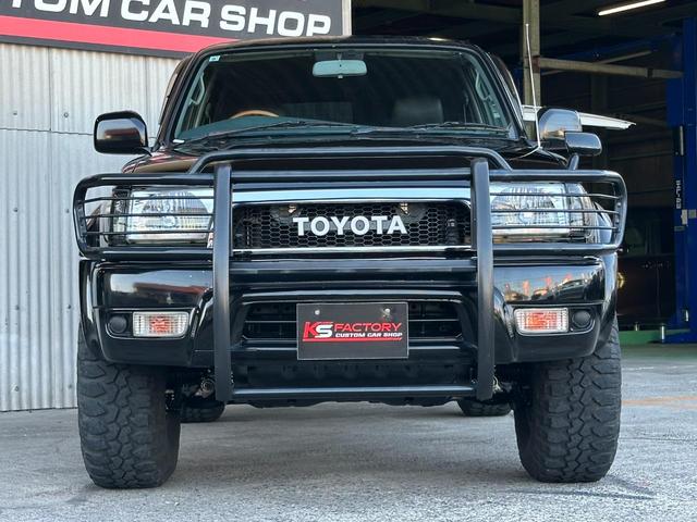ハイラックスサーフ ＳＳＲ－Ｘ　Ｖセレクション　１８５サーフ　ブラック全塗装済み　クリスタルヘッドライト　ＴＯＹＯＴＡ文字メッシュグリル　グリルガード　ＭＧ　Ｂｅａｓｔホイール　マキシスタイヤ　ガナドールマフラー　新品ブラック＆千鳥柄シートカバー（54枚目）