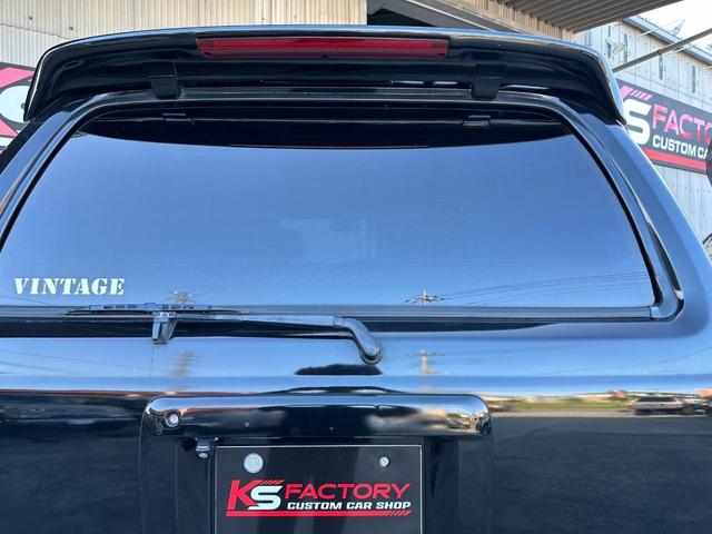 ハイラックスサーフ ＳＳＲ－Ｘ　Ｖセレクション　１８５サーフ　ブラック全塗装済み　クリスタルヘッドライト　ＴＯＹＯＴＡ文字メッシュグリル　グリルガード　ＭＧ　Ｂｅａｓｔホイール　マキシスタイヤ　ガナドールマフラー　新品ブラック＆千鳥柄シートカバー（61枚目）