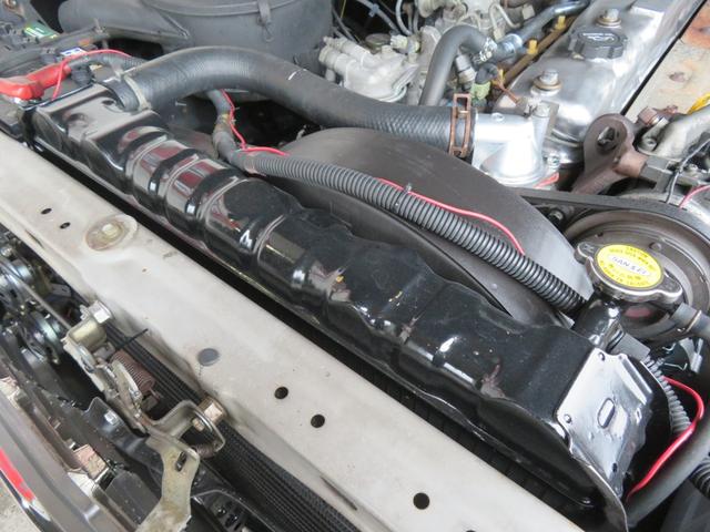 ランドクルーザー６０ ＧＸ　ランクル６０　後期型　ディーゼル　角目４灯　オートマ　ハイルーフ　社外アルミホイール　ＵＳリヤバンパー　社外砲弾マフラー　ノーマル車高　サンルーフ　パワステ　パワーウインドウ　エアコン　ＥＴＣ（12枚目）