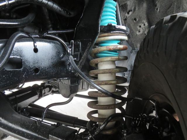ランドクルーザープラド ＳＸワイド　７８プラド　ナロー仕様　オリーブグリーン全塗装済　新品フルメッキグリル　新品メッキバンパー　新品クリスタルオレンジウインカー　新品クリスタルオレンジコーナー　新品ＬＥＤコンビテール　新品シートカバー（11枚目）