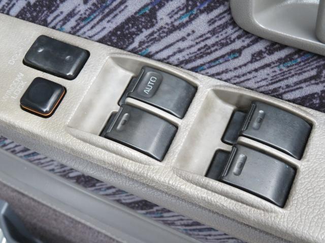 ランドクルーザープラド ＳＸワイド　７８プラド　ナロー仕様　オリーブグリーン全塗装済　新品フルメッキグリル　新品メッキバンパー　新品クリスタルオレンジウインカー　新品クリスタルオレンジコーナー　新品ＬＥＤコンビテール　新品シートカバー（42枚目）