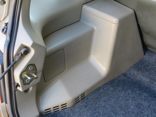 ラシーン ｆｔ　タイプＳ　下取り車　４ＷＤ　木目調パネル　ナルディハンドル　レザー調シートカバー　キーレス　１ＤＩＮオーディオ　ＥＴＣ　電動格納ミラー　タイミングチェーン　社外ホイール　背面タイヤ（19枚目）