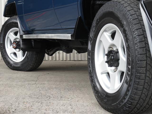 ランドクルーザー70 LX ランクル76 後期型 新品ネイビー全塗装済み フェンダーミラー ナローボディ 4ナンバー登録 ブラッドレーVホイール マットブラックグリル マットブラックバンパー パワーウインドウ 集中ドアロック(31枚目)