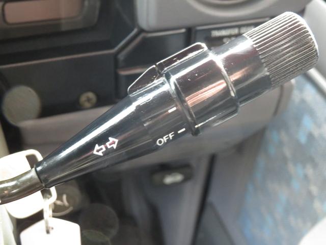 ランドクルーザー70 LX ランクル76 後期型 新品ネイビー全塗装済み フェンダーミラー ナローボディ 4ナンバー登録 ブラッドレーVホイール マットブラックグリル マットブラックバンパー パワーウインドウ 集中ドアロック(54枚目)