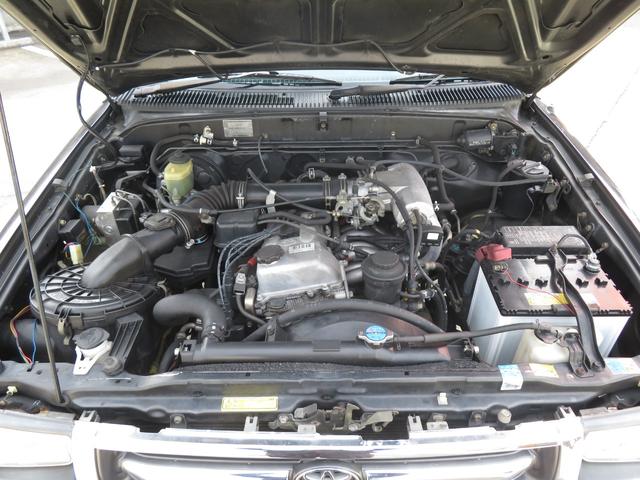 ハイラックススポーツピック ダブルキャブ ワイド 前期角目ヘッドライト ダブルキャブ 5人乗り 4WD トノカバー サンルーフ 社外アルミホイール ホワイトレタータイヤ メッキリヤステップバンパー アリーナホーン エアコン パワーウインドウ ETC(5枚目)