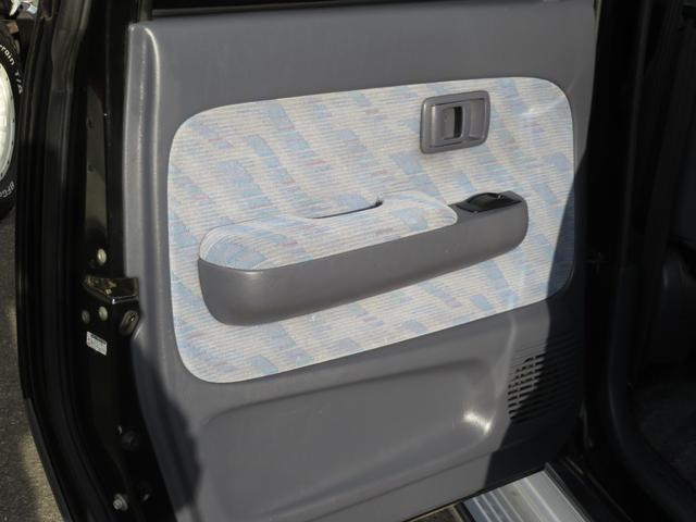 ハイラックススポーツピック ダブルキャブ ワイド 前期角目ヘッドライト ダブルキャブ 5人乗り 4WD トノカバー サンルーフ 社外アルミホイール ホワイトレタータイヤ メッキリヤステップバンパー アリーナホーン エアコン パワーウインドウ ETC(13枚目)