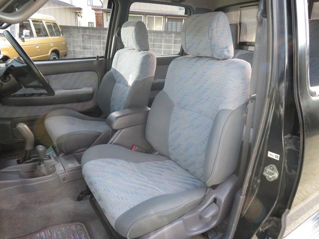 ハイラックススポーツピック ダブルキャブ ワイド 前期角目ヘッドライト ダブルキャブ 5人乗り 4WD トノカバー サンルーフ 社外アルミホイール ホワイトレタータイヤ メッキリヤステップバンパー アリーナホーン エアコン パワーウインドウ ETC(14枚目)