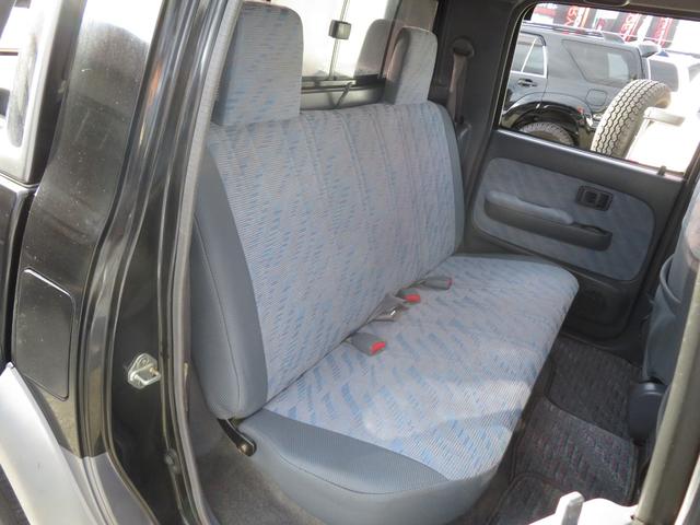 ハイラックススポーツピック ダブルキャブ ワイド 前期角目ヘッドライト ダブルキャブ 5人乗り 4WD トノカバー サンルーフ 社外アルミホイール ホワイトレタータイヤ メッキリヤステップバンパー アリーナホーン エアコン パワーウインドウ ETC(17枚目)