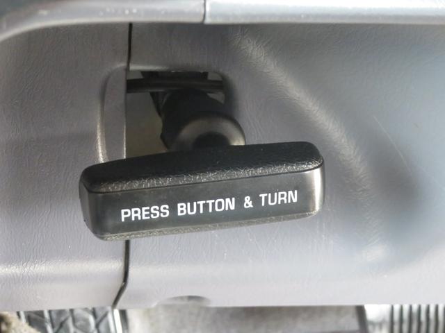 ハイラックススポーツピック ダブルキャブ ワイド 前期角目ヘッドライト ダブルキャブ 5人乗り 4WD トノカバー サンルーフ 社外アルミホイール ホワイトレタータイヤ メッキリヤステップバンパー アリーナホーン エアコン パワーウインドウ ETC(55枚目)