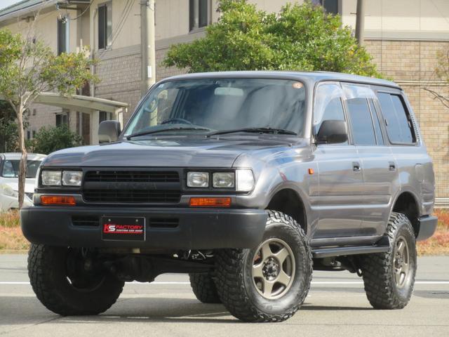ランドクルーザー８０ ＶＸリミテッド　中期型　グレー全塗装済み　ナロー仕様　角目４灯　１ナンバー登録構造変更済み　ブラットレーＶ　ＢＦグットリッチＭＴタイヤ　ウッドコンビハンドル　シートカバー　シートヒーター　サンルーフ　Ｂカメラ（2枚目）