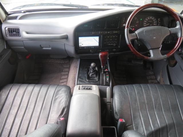 ランドクルーザー８０ ＶＸリミテッド　中期型　グレー全塗装済み　ナロー仕様　角目４灯　１ナンバー登録構造変更済み　ブラットレーＶ　ＢＦグットリッチＭＴタイヤ　ウッドコンビハンドル　シートカバー　シートヒーター　サンルーフ　Ｂカメラ（4枚目）