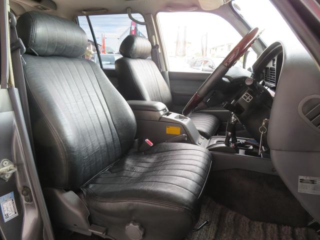 ランドクルーザー８０ ＶＸリミテッド　中期型　グレー全塗装済み　ナロー仕様　角目４灯　１ナンバー登録構造変更済み　ブラットレーＶ　ＢＦグットリッチＭＴタイヤ　ウッドコンビハンドル　シートカバー　シートヒーター　サンルーフ　Ｂカメラ（14枚目）