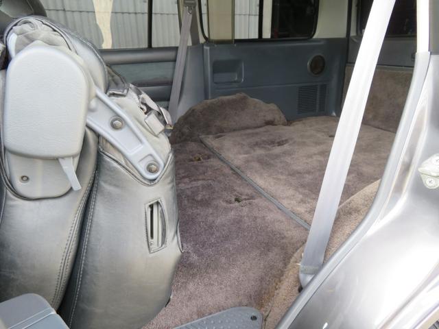 ランドクルーザー８０ ＶＸリミテッド　中期型　グレー全塗装済み　ナロー仕様　角目４灯　１ナンバー登録構造変更済み　ブラットレーＶ　ＢＦグットリッチＭＴタイヤ　ウッドコンビハンドル　シートカバー　シートヒーター　サンルーフ　Ｂカメラ（21枚目）