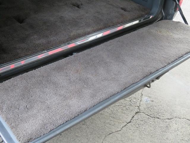 ランドクルーザー８０ ＶＸリミテッド　中期型　グレー全塗装済み　ナロー仕様　角目４灯　１ナンバー登録構造変更済み　ブラットレーＶ　ＢＦグットリッチＭＴタイヤ　ウッドコンビハンドル　シートカバー　シートヒーター　サンルーフ　Ｂカメラ（27枚目）