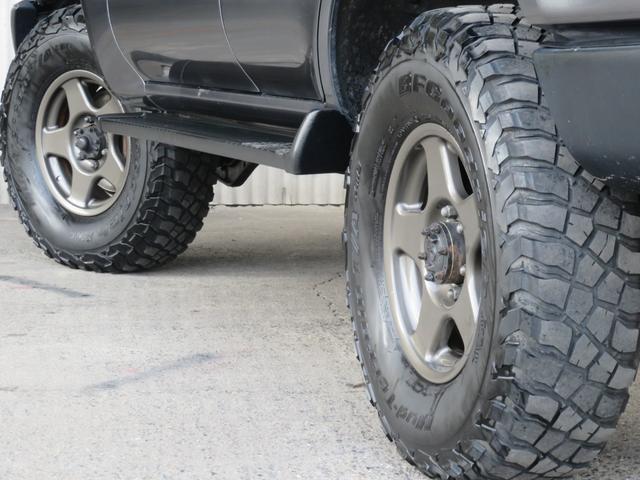 ランドクルーザー８０ ＶＸリミテッド　中期型　グレー全塗装済み　ナロー仕様　角目４灯　１ナンバー登録構造変更済み　ブラットレーＶ　ＢＦグットリッチＭＴタイヤ　ウッドコンビハンドル　シートカバー　シートヒーター　サンルーフ　Ｂカメラ（29枚目）