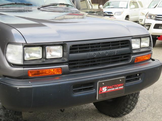 ランドクルーザー８０ ＶＸリミテッド　中期型　グレー全塗装済み　ナロー仕様　角目４灯　１ナンバー登録構造変更済み　ブラットレーＶ　ＢＦグットリッチＭＴタイヤ　ウッドコンビハンドル　シートカバー　シートヒーター　サンルーフ　Ｂカメラ（42枚目）