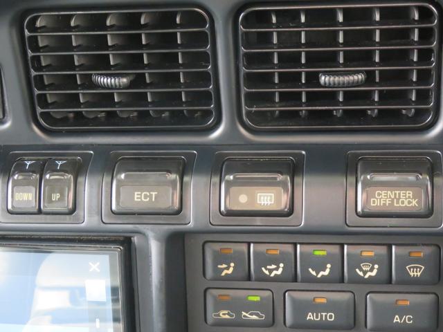 ランドクルーザー８０ ＶＸリミテッド　中期型　グレー全塗装済み　ナロー仕様　角目４灯　１ナンバー登録構造変更済み　ブラットレーＶ　ＢＦグットリッチＭＴタイヤ　ウッドコンビハンドル　シートカバー　シートヒーター　サンルーフ　Ｂカメラ（64枚目）