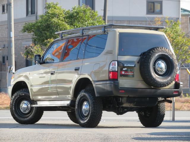 ランドクルーザープラド ＴＸ　９５プラド　ベージュ全塗装済み　ナロー仕様　ディーゼルターボ　丸目換装　マットブラックバンパー　ＡＲＢルーフラック　新品クリスタルオレンジコーナーレンズ　フリップダウンモニター　ナビ　フルセグＴＶ（3枚目）
