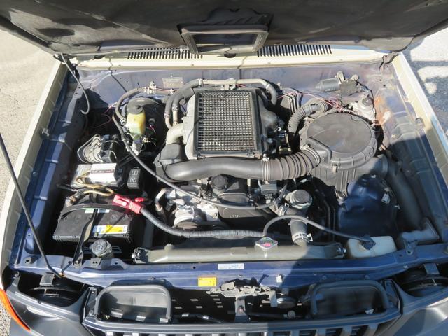 ランドクルーザープラド ＴＸ　９５プラド　ベージュ全塗装済み　ナロー仕様　ディーゼルターボ　丸目換装　マットブラックバンパー　ＡＲＢルーフラック　新品クリスタルオレンジコーナーレンズ　フリップダウンモニター　ナビ　フルセグＴＶ（7枚目）