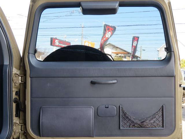 ランドクルーザープラド ＴＸ　９５プラド　ベージュ全塗装済み　ナロー仕様　ディーゼルターボ　丸目換装　マットブラックバンパー　ＡＲＢルーフラック　新品クリスタルオレンジコーナーレンズ　フリップダウンモニター　ナビ　フルセグＴＶ（16枚目）