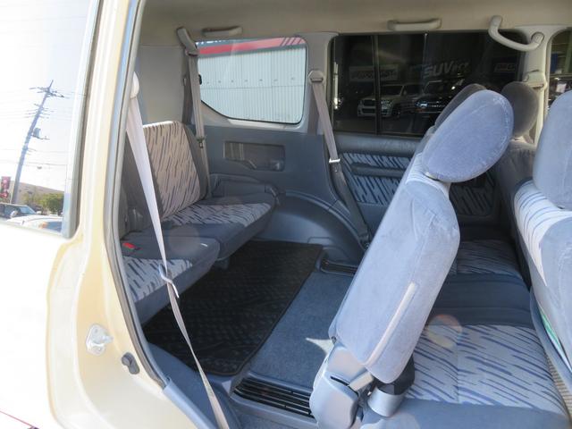 ランドクルーザープラド ＴＸ　９５プラド　ベージュ全塗装済み　ナロー仕様　ディーゼルターボ　丸目換装　マットブラックバンパー　ＡＲＢルーフラック　新品クリスタルオレンジコーナーレンズ　フリップダウンモニター　ナビ　フルセグＴＶ（19枚目）
