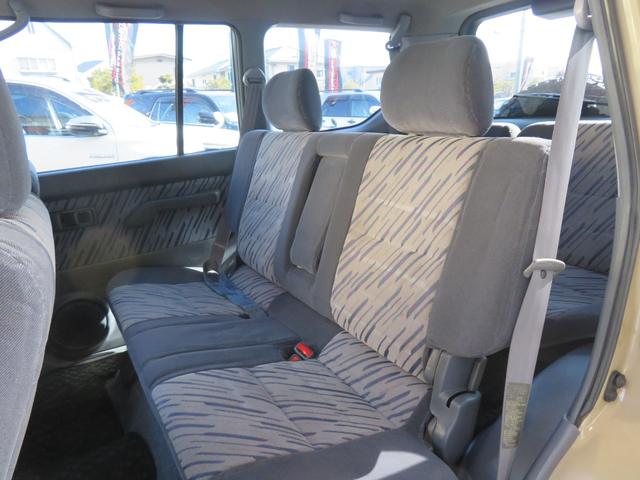 ランドクルーザープラド ＴＸ　９５プラド　ベージュ全塗装済み　ナロー仕様　ディーゼルターボ　丸目換装　マットブラックバンパー　ＡＲＢルーフラック　新品クリスタルオレンジコーナーレンズ　フリップダウンモニター　ナビ　フルセグＴＶ（22枚目）