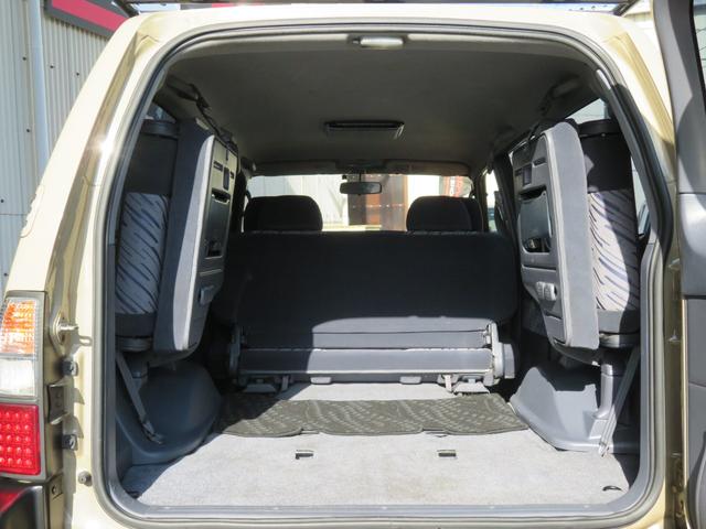 ランドクルーザープラド ＴＸ　９５プラド　ベージュ全塗装済み　ナロー仕様　ディーゼルターボ　丸目換装　マットブラックバンパー　ＡＲＢルーフラック　新品クリスタルオレンジコーナーレンズ　フリップダウンモニター　ナビ　フルセグＴＶ（27枚目）