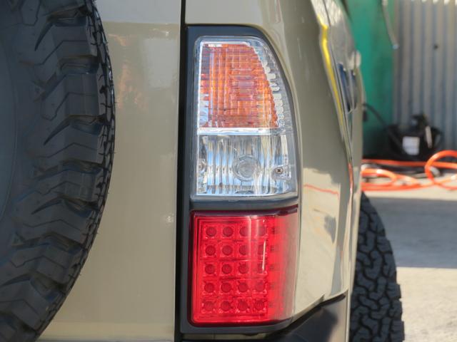 ランドクルーザープラド ＴＸ　９５プラド　ベージュ全塗装済み　ナロー仕様　ディーゼルターボ　丸目換装　マットブラックバンパー　ＡＲＢルーフラック　新品クリスタルオレンジコーナーレンズ　フリップダウンモニター　ナビ　フルセグＴＶ（42枚目）