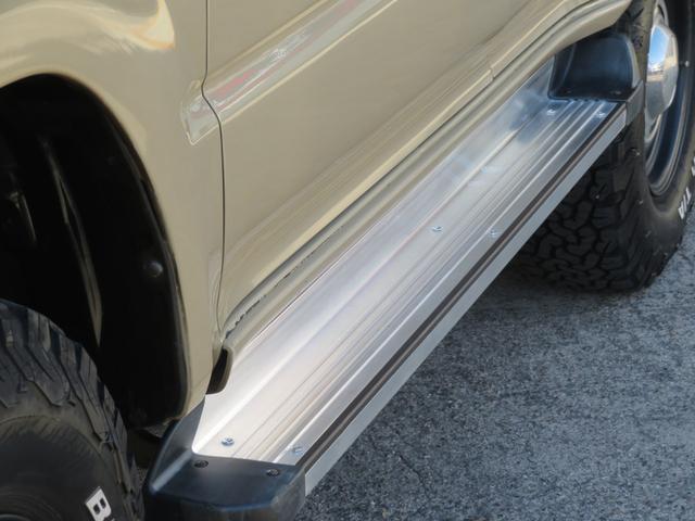 ランドクルーザープラド ＴＸ　９５プラド　ベージュ全塗装済み　ナロー仕様　ディーゼルターボ　丸目換装　マットブラックバンパー　ＡＲＢルーフラック　新品クリスタルオレンジコーナーレンズ　フリップダウンモニター　ナビ　フルセグＴＶ（52枚目）