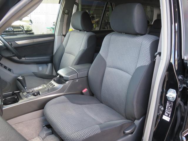 ハイラックスサーフ ＳＳＲ－Ｘリミテッド　６０ｔｈスペシャルＥＤ　２１５サーフ　後期型　シルバールーフレール　新品２インチリフトアップ　新品マッドヴァンスホイール　新品ジオランダーＸ－ＡＴタイヤ　シルバールーフレール　バックフォグ　ナビ　バックカメラ　ＥＴＣ（21枚目）