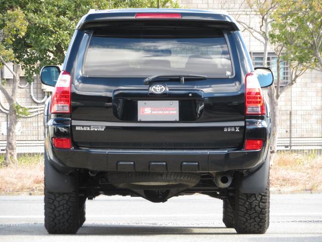 ハイラックスサーフ ＳＳＲ－Ｘリミテッド　６０ｔｈスペシャルＥＤ　２１５サーフ　後期型　シルバールーフレール　新品２インチリフトアップ　新品マッドヴァンスホイール　新品ジオランダーＸ－ＡＴタイヤ　シルバールーフレール　バックフォグ　ナビ　バックカメラ　ＥＴＣ（25枚目）